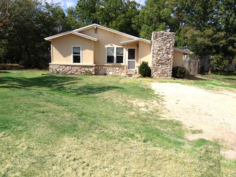 Foto principal - 602 E Sandy Ln
