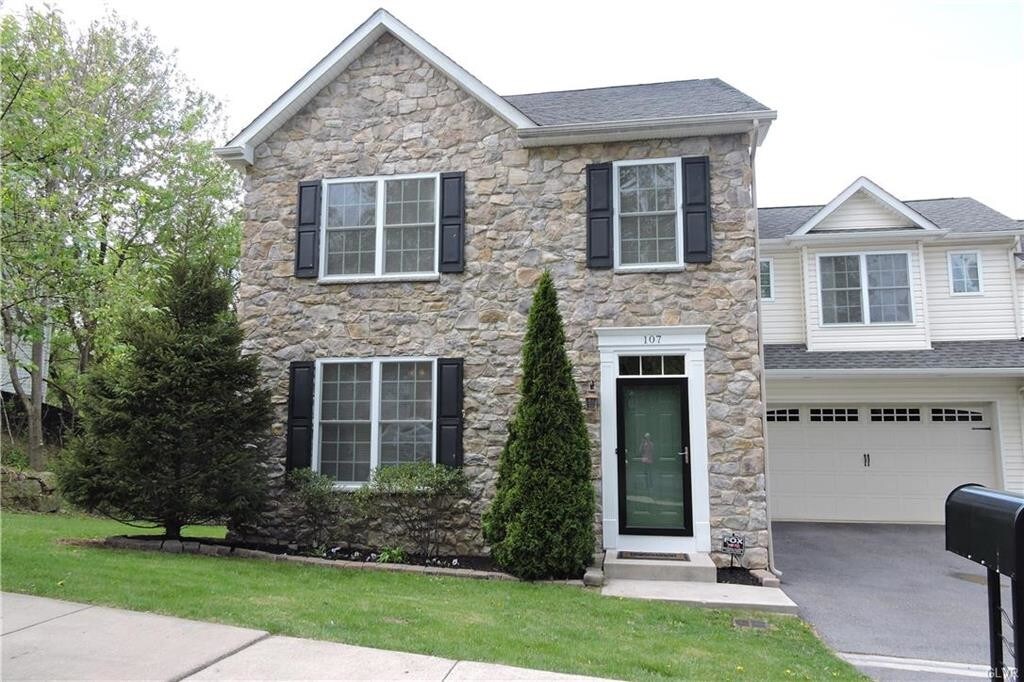 107 Highlands Blvd, Easton, PA 18042 House for Rent in Easton, PA