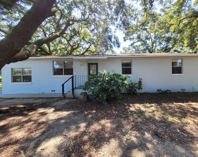 Building Photo - 8010 Beaver Cir