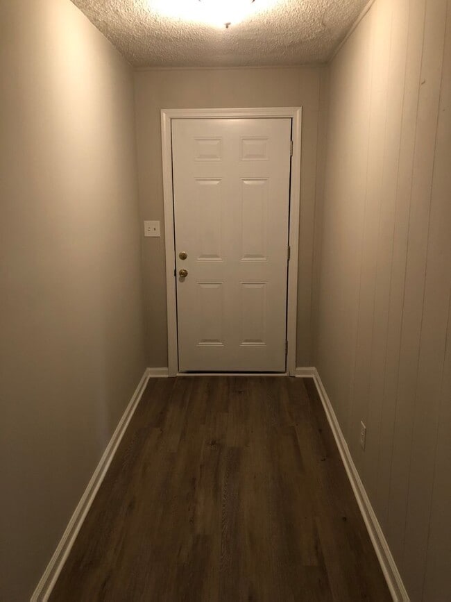 Building Photo - 940 Dougherty St