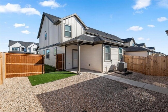 Foto del edificio - 2520 Ophelia Levi Ln