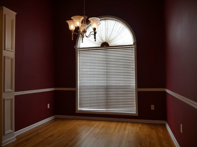 Building Photo - 203 Providence Ct