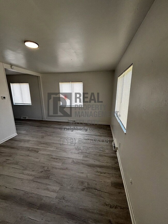 Building Photo - 1611 W 20th St