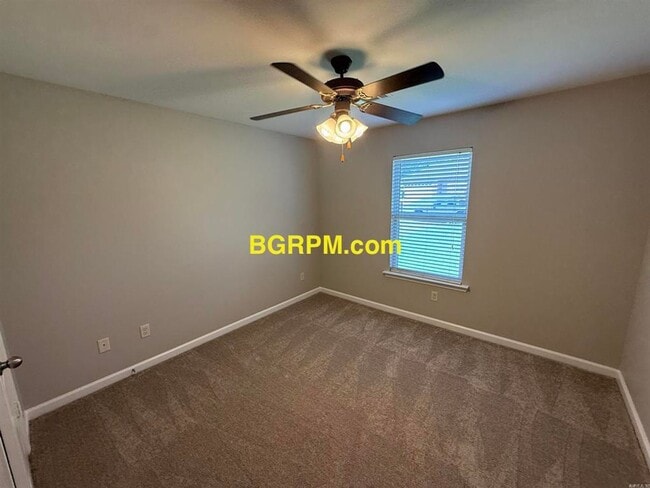 Building Photo - 3 BD, 2 BA, home in Jacksonville