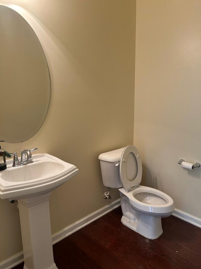 Foto del edificio - 514 Whitworth Ln