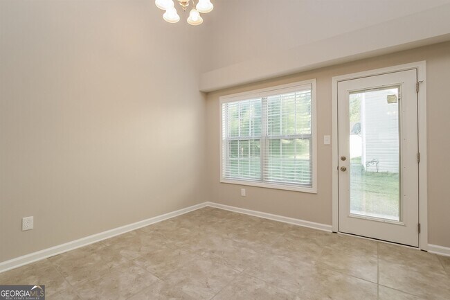 Foto del edificio - 7075 Mahonia Pl