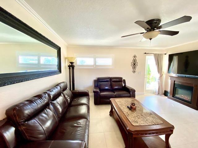 Foto del edificio - 731 Hummingbird Way