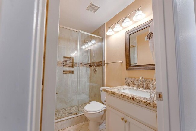 Foto del edificio - 4 bedroom 2.5 bathroom fully remodeled in RSD