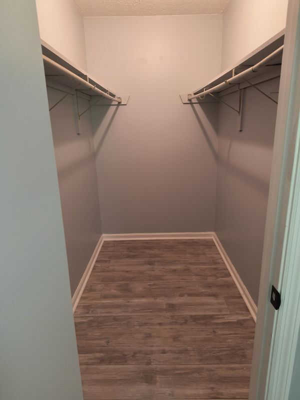 Foto del edificio - 236 Forest Ridge Dr