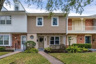 Building Photo - 1411 Ramada Dr