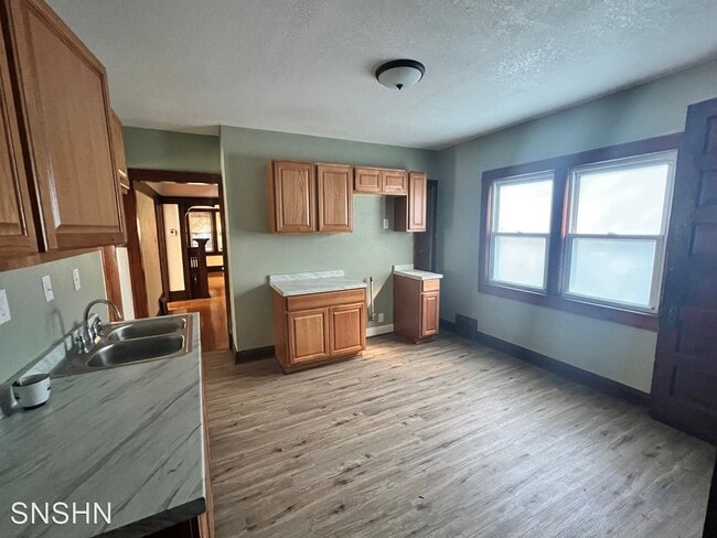 Building Photo - 4 br, 2 bath House - 3061 N 25th St