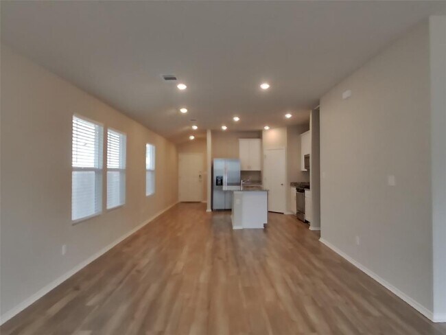 Foto del edificio - 3528 Stride Ln