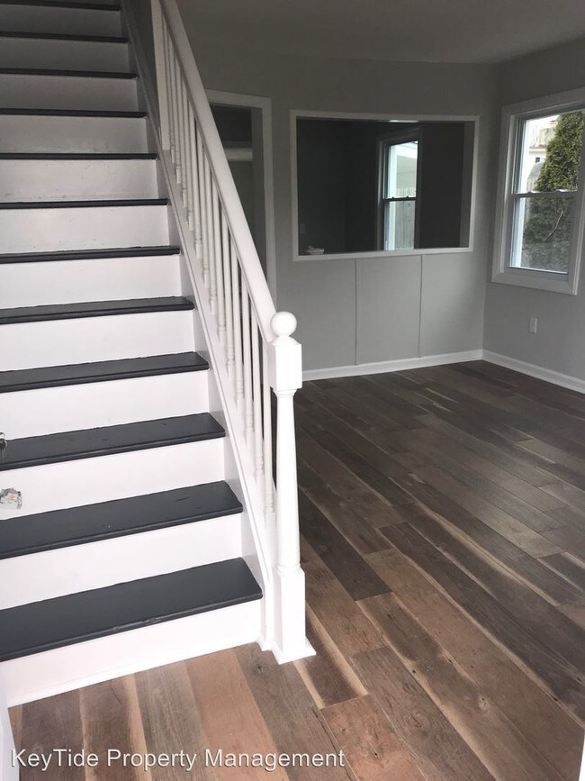 Foto del edificio - 3 br, 1 bath House - 74 Franklin Ave