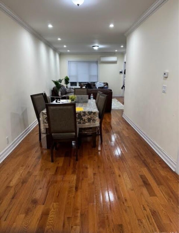 Foto principal - 108-17 66th Ave