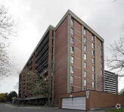 Building Photo - 4800 Jane St