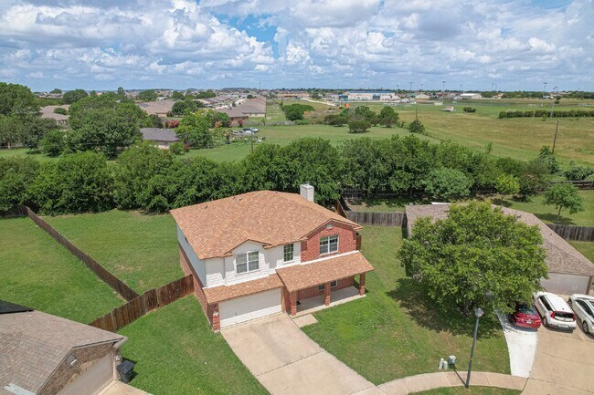 Building Photo - 5302 Buckaroo Pl