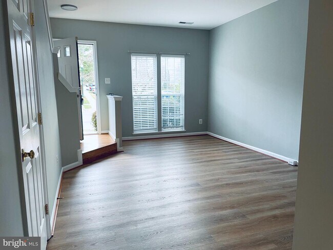 Foto del edificio - 12436 Selkirk Cir