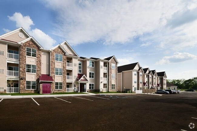 Edificios - Laurel Green Apartments