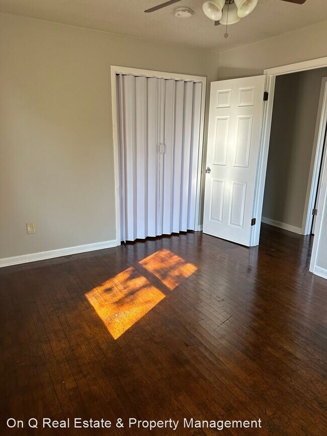 Foto del edificio - 3 br, 1 bath House - 102 Brooks