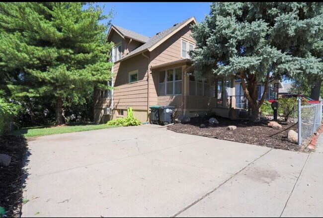 Foto del edificio - Beautiful 4 Bedroom Home Near Blackstone!