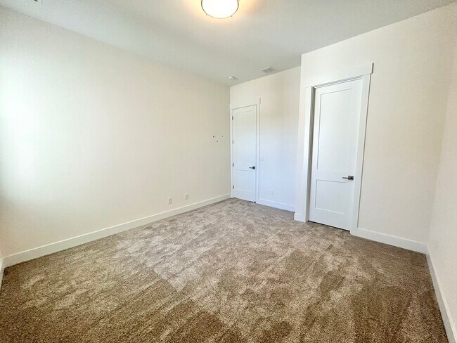 Foto del edificio - 667 Sage Grouse Loop