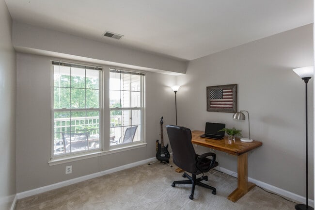 Building Photo - 7507 Snowpea Ct