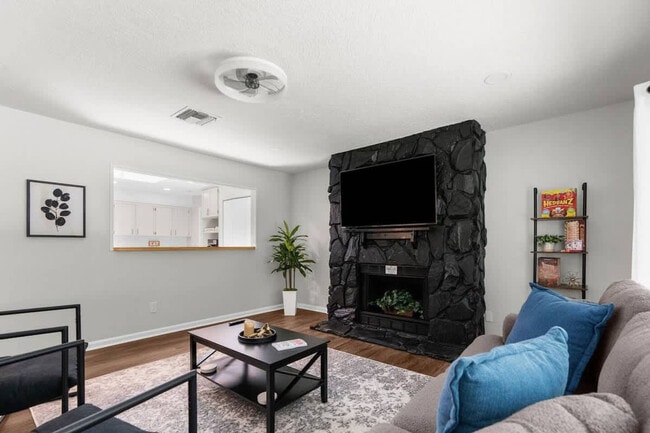 Building Photo - 31178 Park Ridge Dr