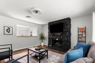 Building Photo - 31178 Park Ridge Dr