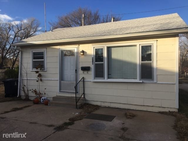 Primary Photo - 518 W 10th Ave
