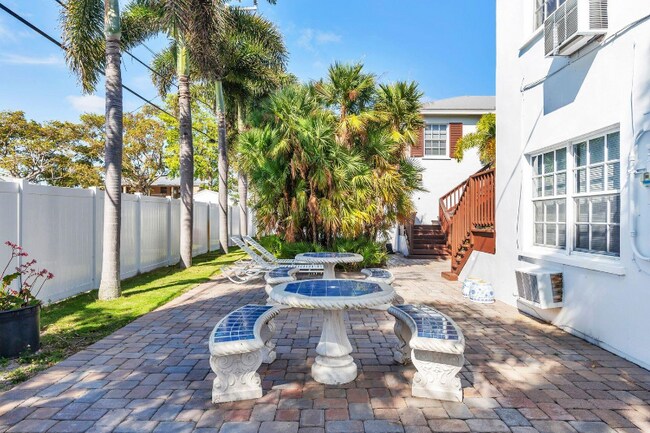 Photo - 224 Conniston Rd Apartment