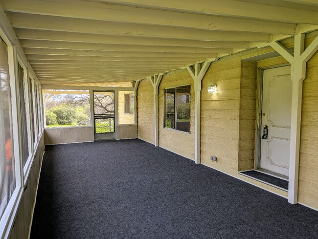 Foto del edificio - 38227 Squaw Valley Rd