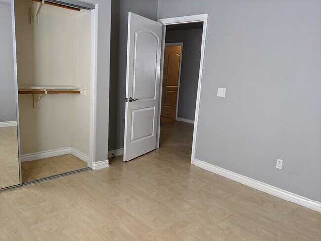 bedroom 3 - 8342 Telegraph Road
