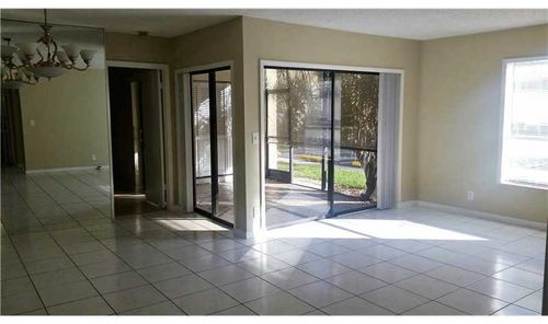 Building Photo - 3861 Cocoplum Cir