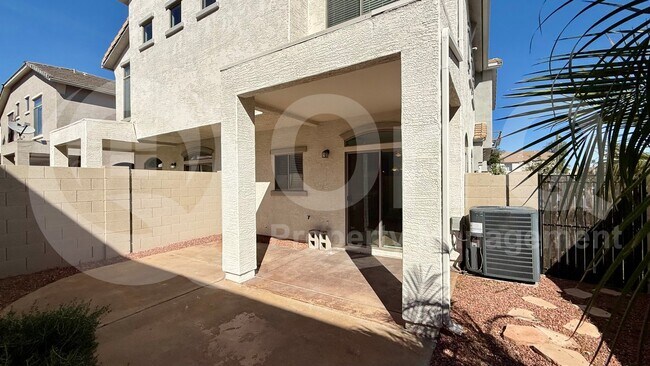 Foto del edificio - 2150 E Bell Rd