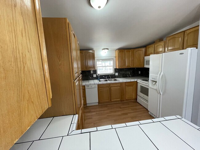 Foto del edificio - 3 bed / 2 bath ~ Summerville