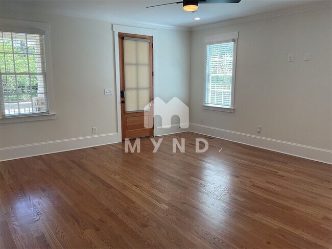 Building Photo - 1706 S Mint St Unit B