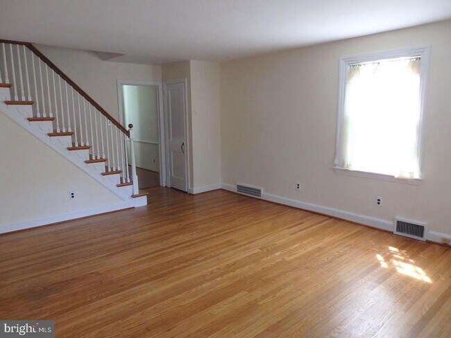 Foto del edificio - 223 Crosshill Rd