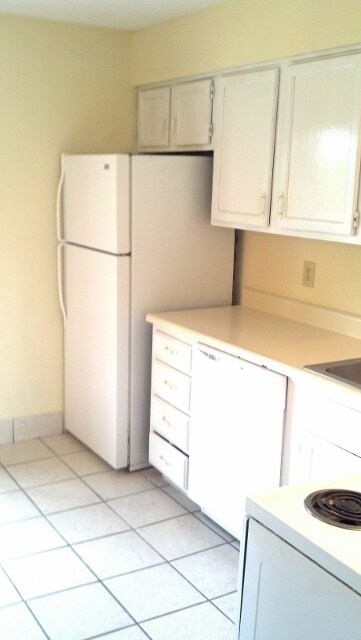 Foto del edificio - 1207 S Doreen St