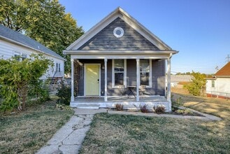 Building Photo - 410 Woolworth Ave