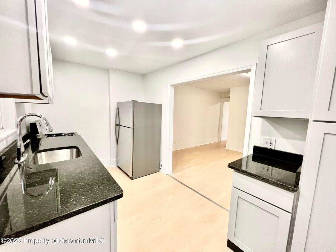 Foto principal - 1421 Olive St