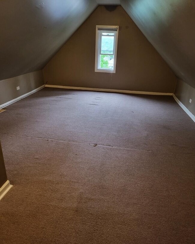 Building Photo - 8752 S Saginaw Ave