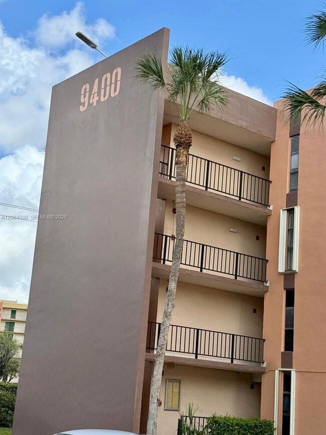 Building Photo - 9400 W Flagler St