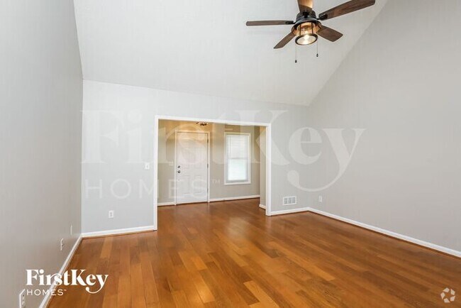 Building Photo - 2975 Emerald Springs Dr