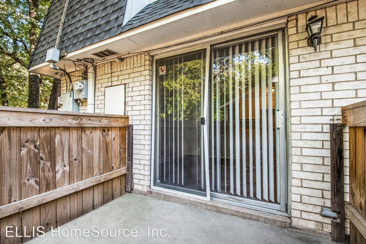 Primary Photo - 3 br, 2.5 bath House - 93 Highland Park Court