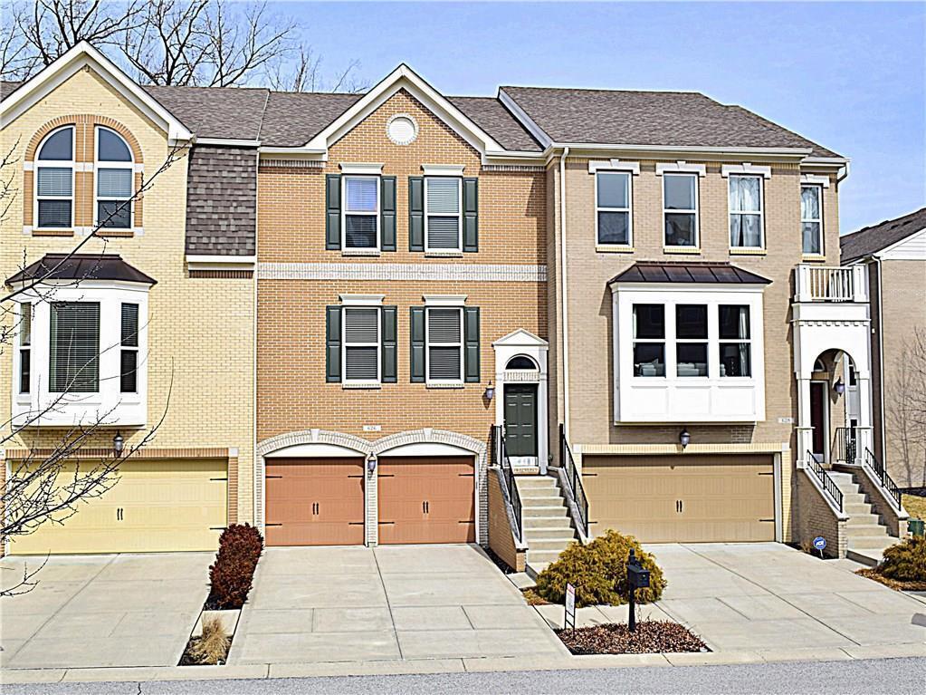 Primary Photo - 626 Greenford Trail W