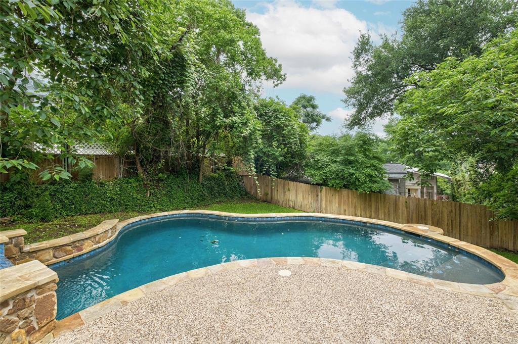Foto principal - 3716 Gilbert St