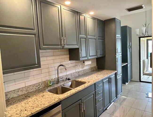 Cocina totalmente nueva - 17280 Eagle Trce