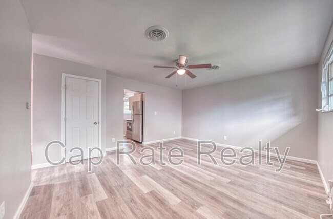 Foto del edificio - 3738 Arkwood Ct