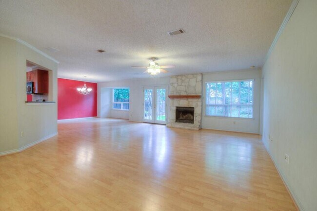 Building Photo - 5304 Wolf Run