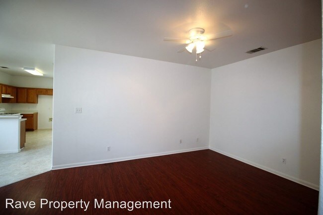 Building Photo - 2800 Southampton Way